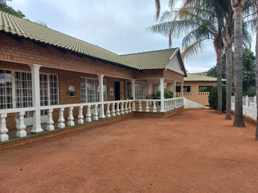5 Bedroom Property for Sale in Cashan North West